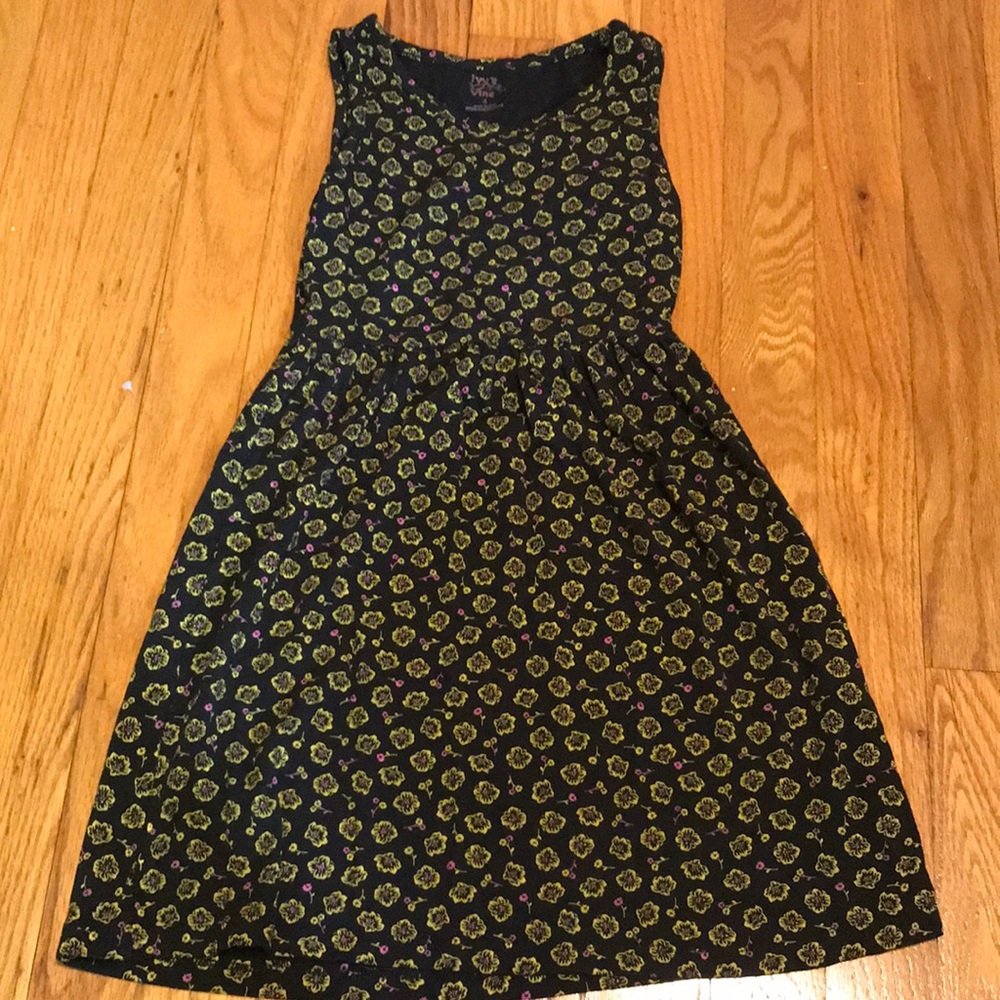 Flower print sleeveless dress